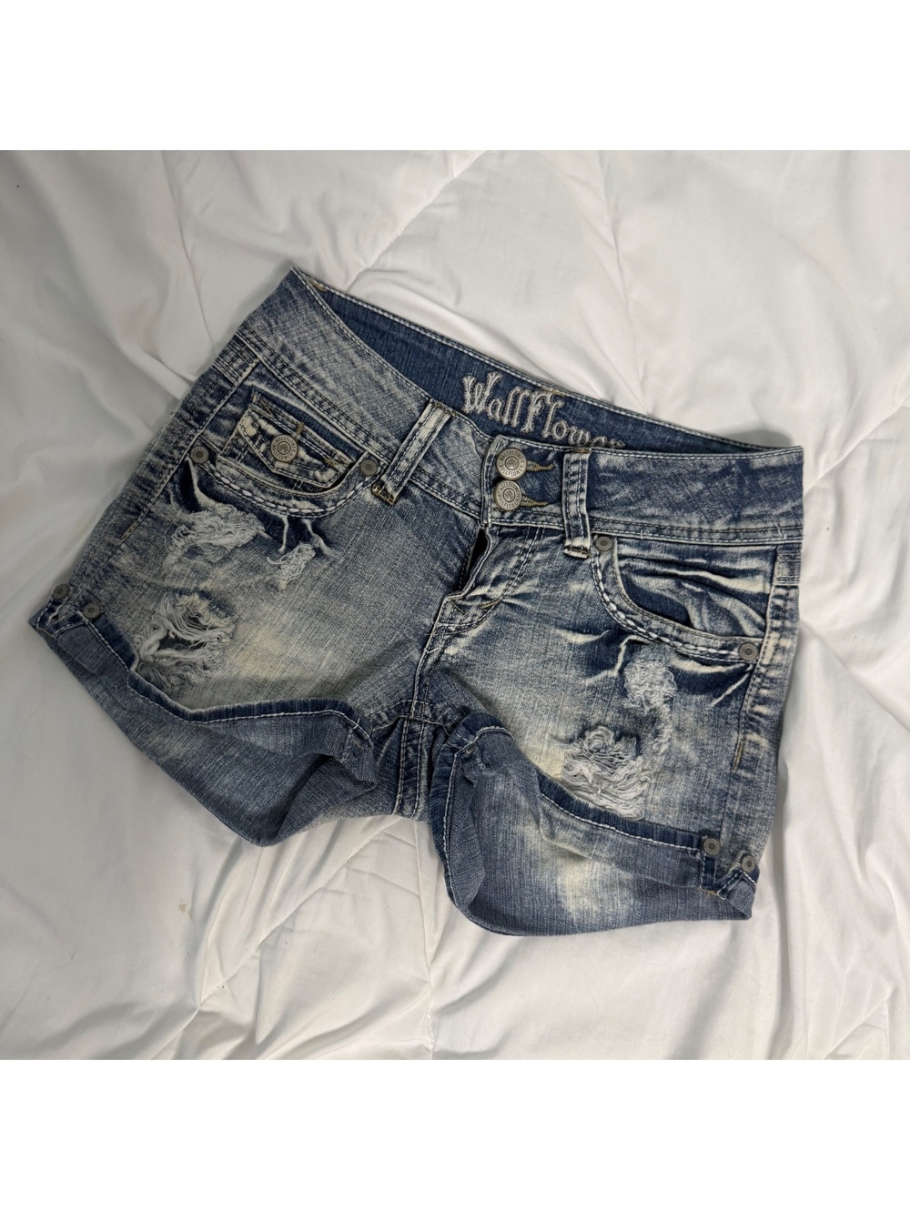 wallflower y2k 2000s acid wash jean denim shorts size 0